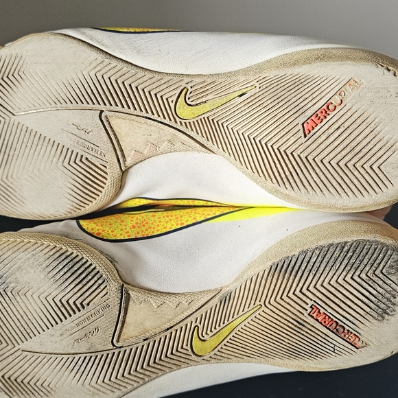 Nike soccer indoor - Picture 2 of 4